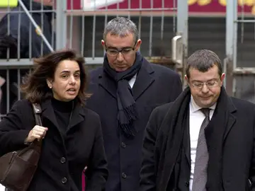 Diego Torres y su esposa, Ana María Tejeiro, junto a su abogado Diego Torres y su esposa, Ana María Tejeiro, junto a su abogado