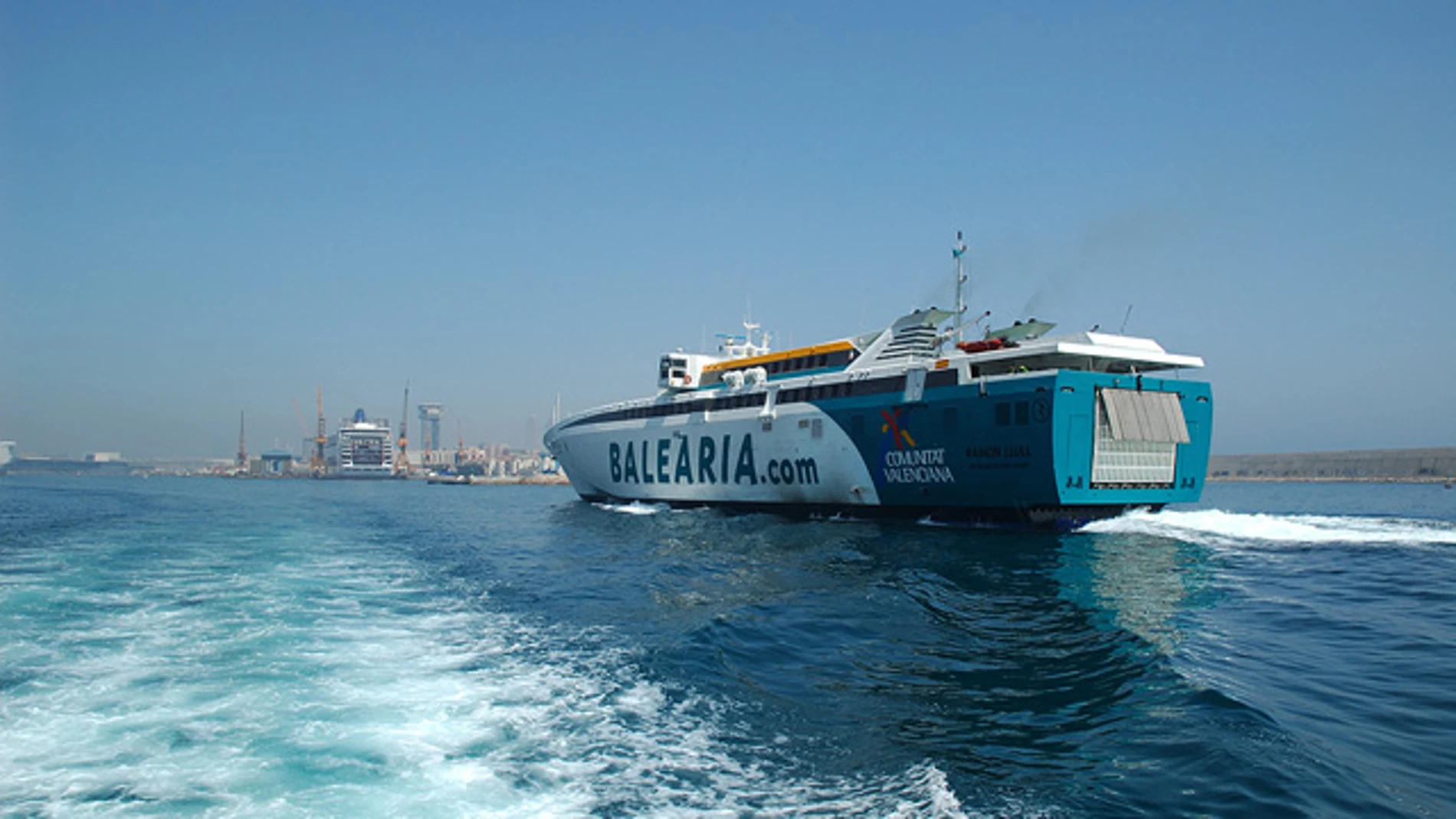 Ferry entre Ibiza y Formentera Ferry entre Ibiza y Formentera