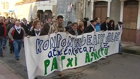 Manifestación en Ortuella a favor de la liberación del etarra 'Patxi' Manifestación en Ortuella a favor de la liberación del etarra 'Patxi'