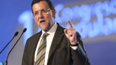 Rajoy defiende la reforma laboral por 