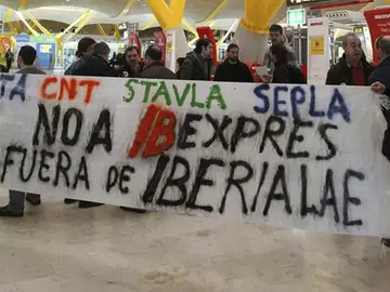 Huelga de trabajadores de Iberia en Barajas Huelga de trabajadores de Iberia en Barajas