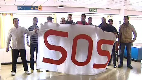 Marineros marroquíes atrapados en el puerto de Algeciras Marineros marroquíes atrapados en el puerto de Algeciras