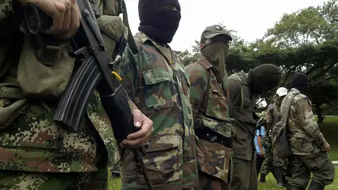 Guerrilleros de las FARC Guerrilleros de las FARC