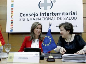  La ministra de Sanidad, Servicios Sociales e Igualdad, Ana Mato