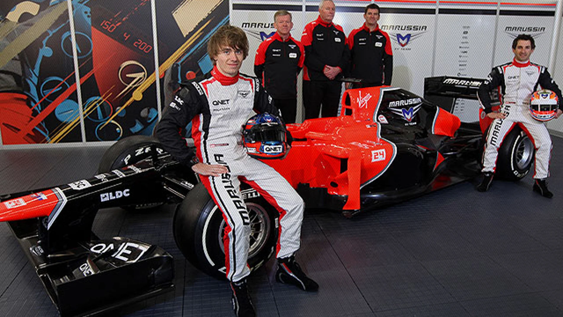 Timo Glock y Charles Pic en la presentación del MR01