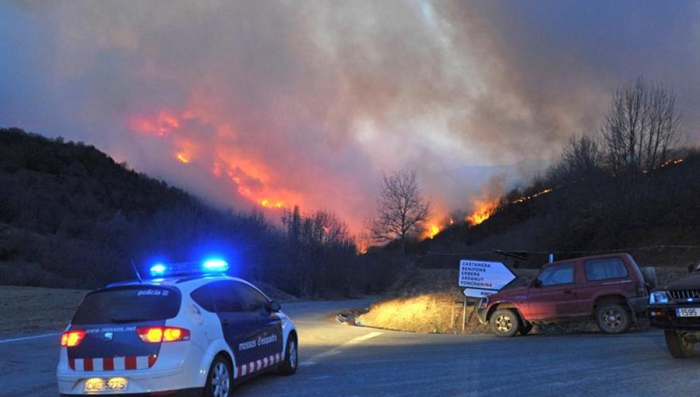 Un incendio declarado esta tarde en las inmediaciones del municipio oscense de Castanesa