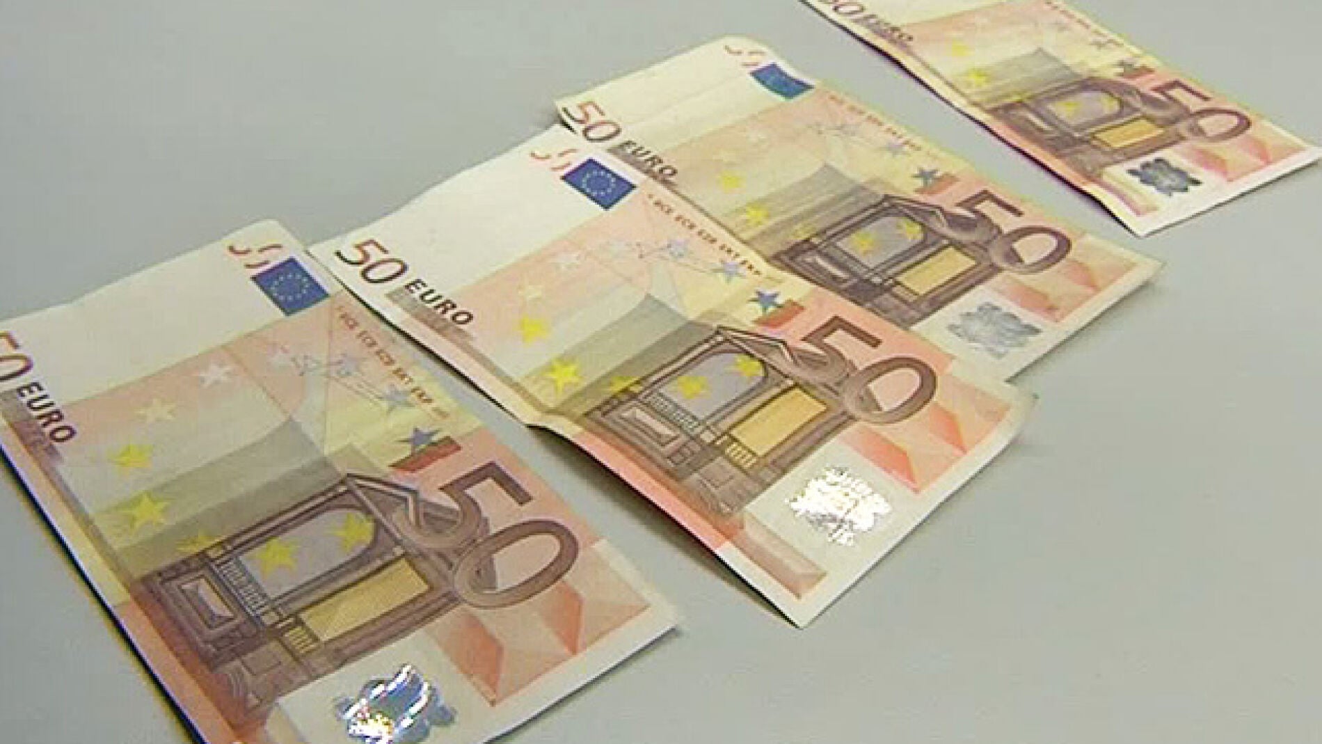 Desarticulada una banda de falsificadores de billetes de 20 y 50 euros