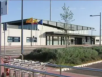 21 pasajeron pasaron por el aeropuerto de Huesca en seis meses 21 pasajeron pasaron por el aeropuerto de Huesca en seis meses