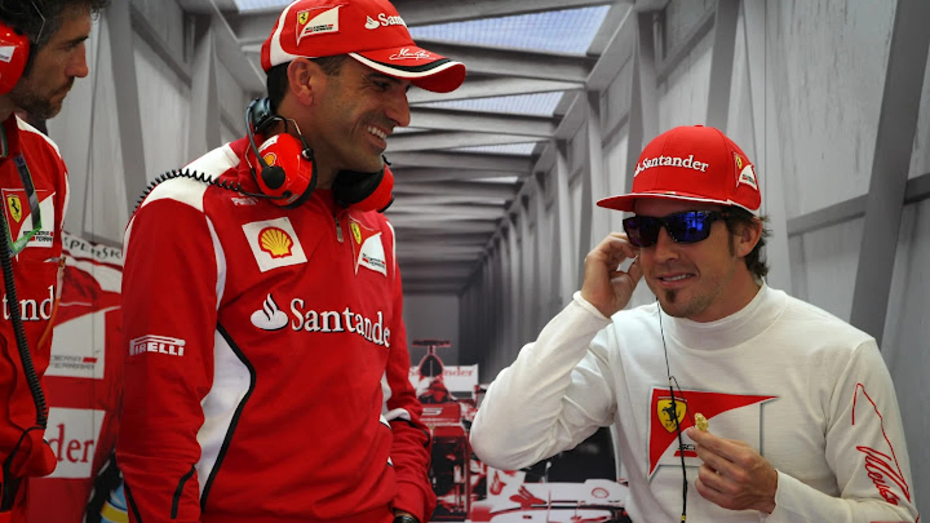 Alonso, junto a Marc Gené