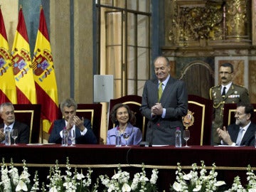 El rey Don Juan Carlos preside los actos del bicentenario de la Constitución de Cádiz