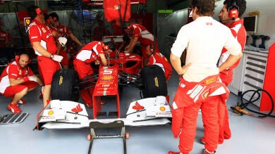 Alonso, sexto en los libres de Sepang; Hamilton marca el ritmo