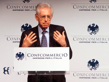 Mario Monti durante el encuentro en Cernobbio, Italia