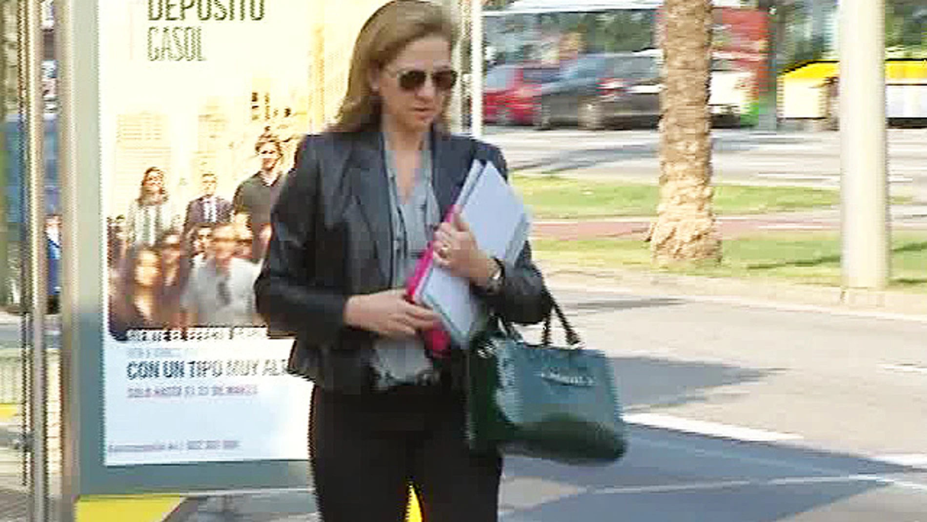 La infanta Cristina regresa a España por motivos de trabajo La infanta Cristina regresa a España por motivos de trabajo