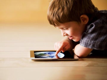 La apuesta de futuro para los niños autistas en fomentar la educación.