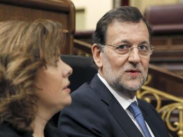 El presidente del Gobierno, Mariano Rajoy, y la vicepresidenta, Soraya S&aacute;enz de Santamar&iacute;a