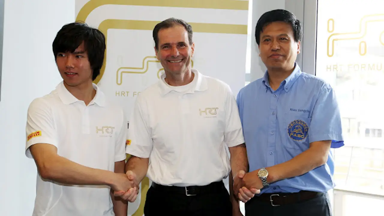 Presentación de Ma Qing Hua, nuevo piloto de formación de HRT