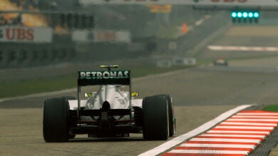 Rosberg hace la vuelta perfecta y se lleva la pole en el GP de China con Alonso noveno