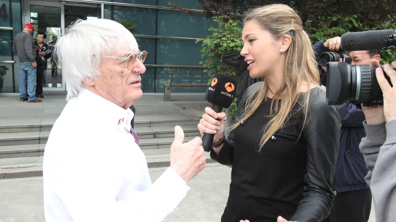 Nira con Bernie Ecclestone en Shangai