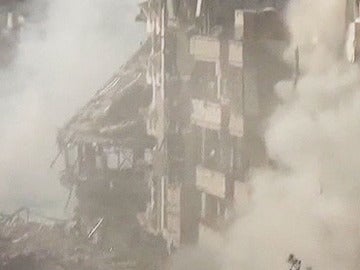 Continúan los bombardeos en Homs a pesar del alto al fuego.