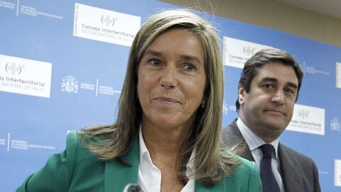  La ministra de Sanidad, Ana Mato, durante una rueda de prensa