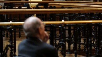 El Ibex cae un 0,2% en la apertura ajeno a la mejora en la calificación de Moody's