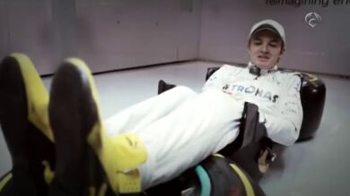 Nico Rosberg nos enseña los secretos del cockpit del Mercedes W03 