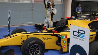 Remontada de Valsecchi y doblete del italiano en el Gran Premio de Bahréin