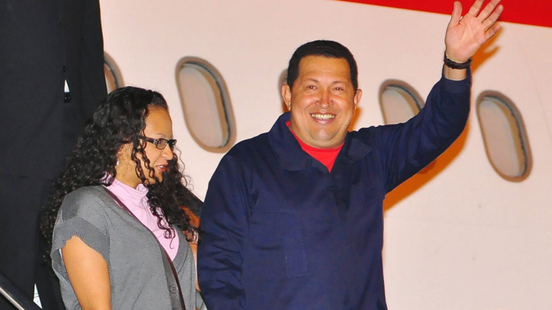 Hugo Ch&aacute;vez a su llegada a Venezuela