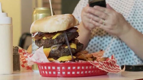 Hamburguesa del restaurante 'Ataque al coraz&oacute;n'