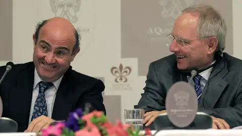 El ministro de Economía, Luis de Guindos, y el ministro alemán de Finanzas, Wolfgang Schäuble El ministro de Economía, Luis de Guindos, y el ministro alemán de Finanzas, Wolfgang Schäuble