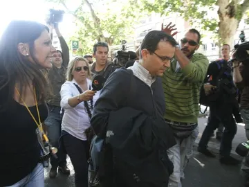 El hermano de José Bretón sale del juzgado El hermano de José Bretón sale del juzgado