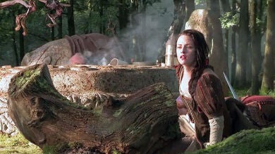 Así se creó el vestuario de Kristen Stewart en 'Blancanieves y la leyenda del cazador'