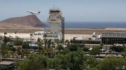 Aeropuerto de Tenerife Sur Aeropuerto de Tenerife Sur