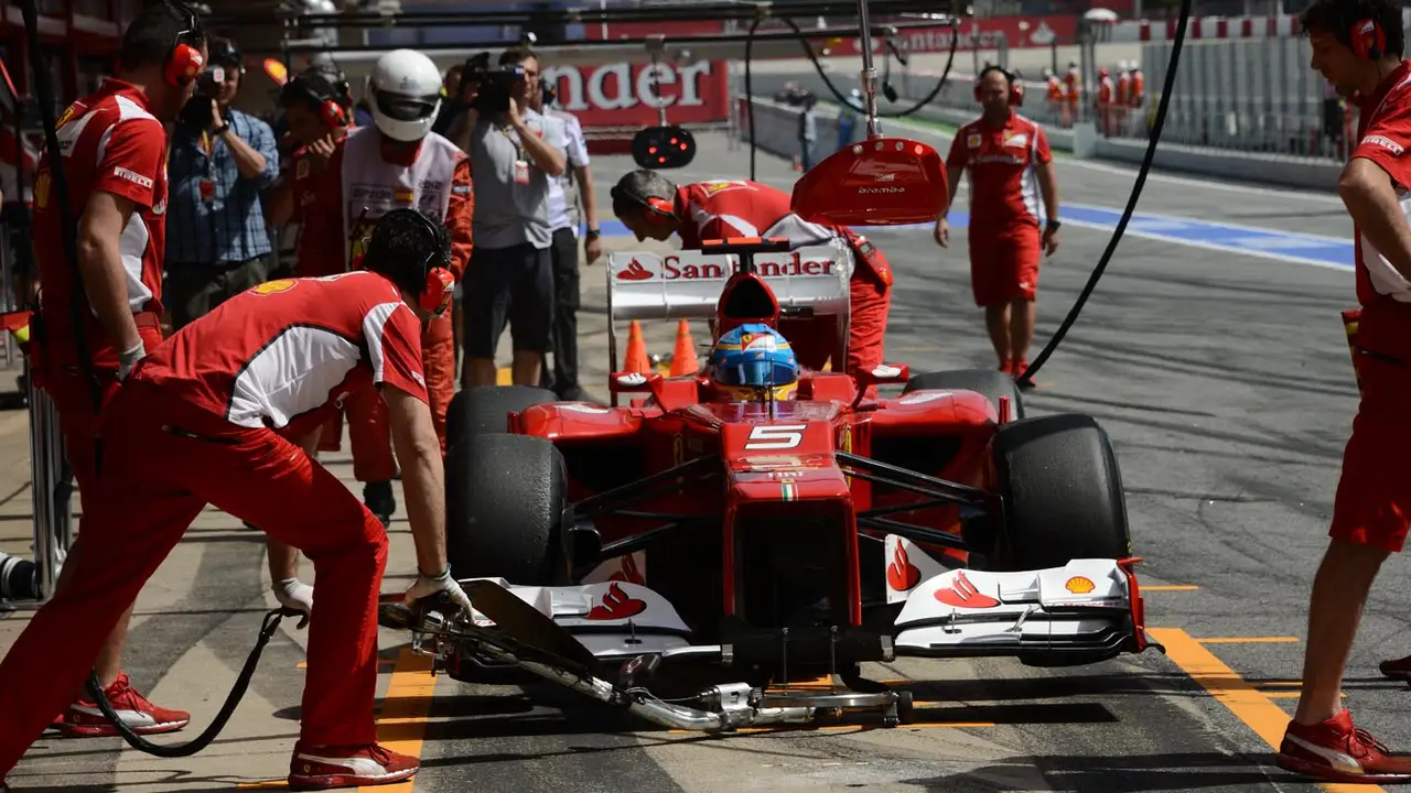 Alonso, a romper la racha de Red Bull en Valencia