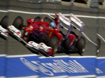 Alonso rueda en Barcelona