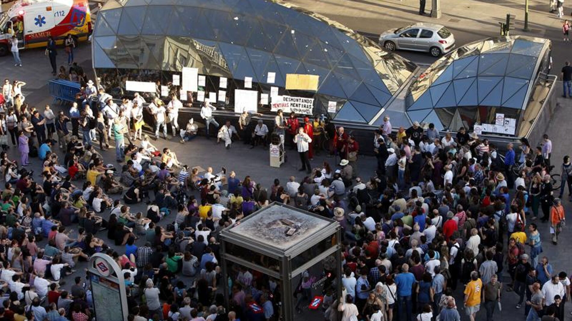 La Puerta del Sol de Madrid, escenario de las movilizaciones conmemorativas del primera aniversario del 15M
