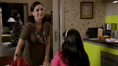 Rosa acepta a Chelito, la hija de Antonio