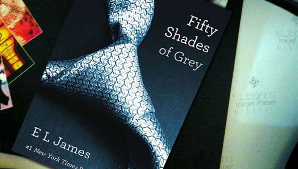 Portada de 'Fifty shades of Grey'