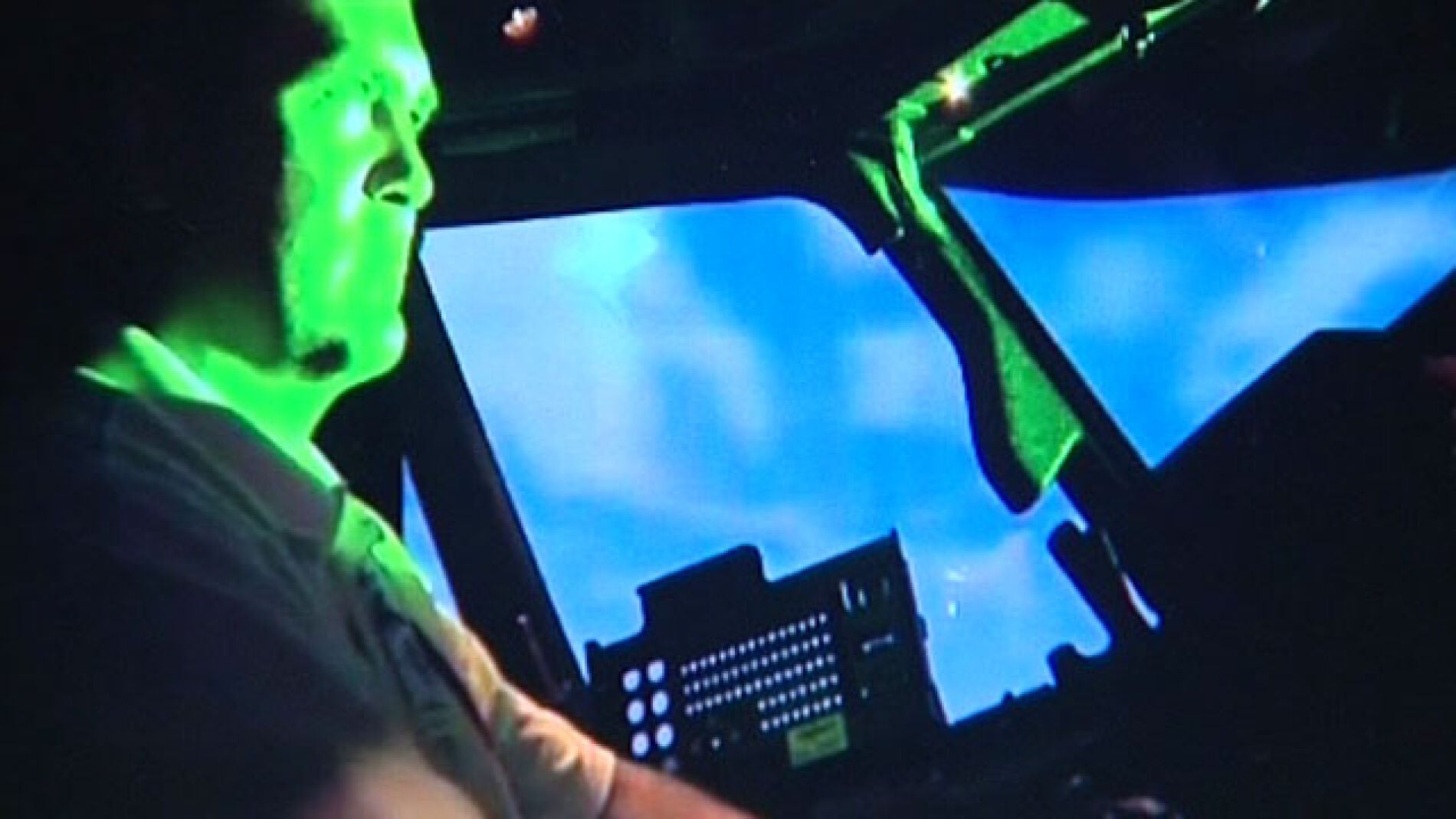 Un piloto es cegado por un l&aacute;ser