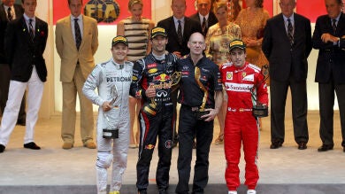 Alonso sale líder del Mundial el día en que Webber se corona en la locura de Mónaco