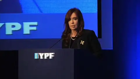 Cristina Fernández de Kirchner: “El petróleo es cosa de hombres” Cristina Fernández de Kirchner: “El petróleo es cosa de hombres”