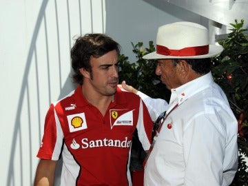 Alonso charla con Emilio Botín 