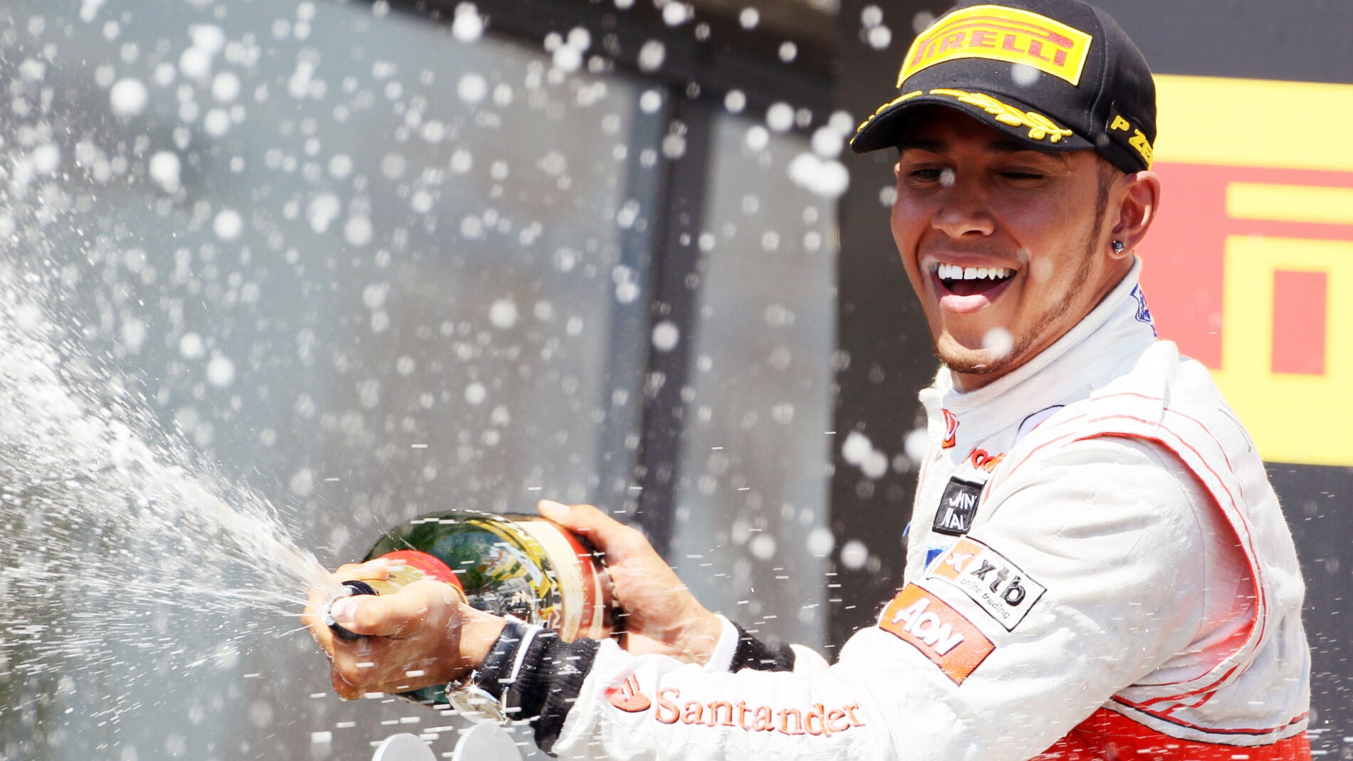 Lewis Hamilton en el podio