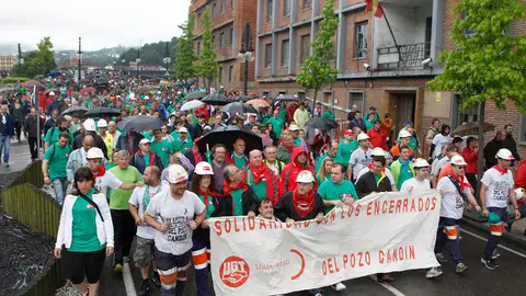José Ángel Fernández Villa, al frente de una manifestación José Ángel Fernández Villa, al frente de una manifestación