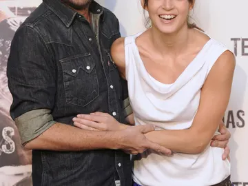 Clara Lago echándose unas risas con Fernando González Clara Lago echándose unas risas con Fernando González