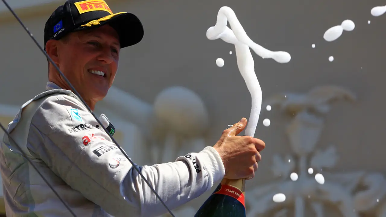 Schumacher celebra uno de sus innumerables podios en la Fórmula Uno
