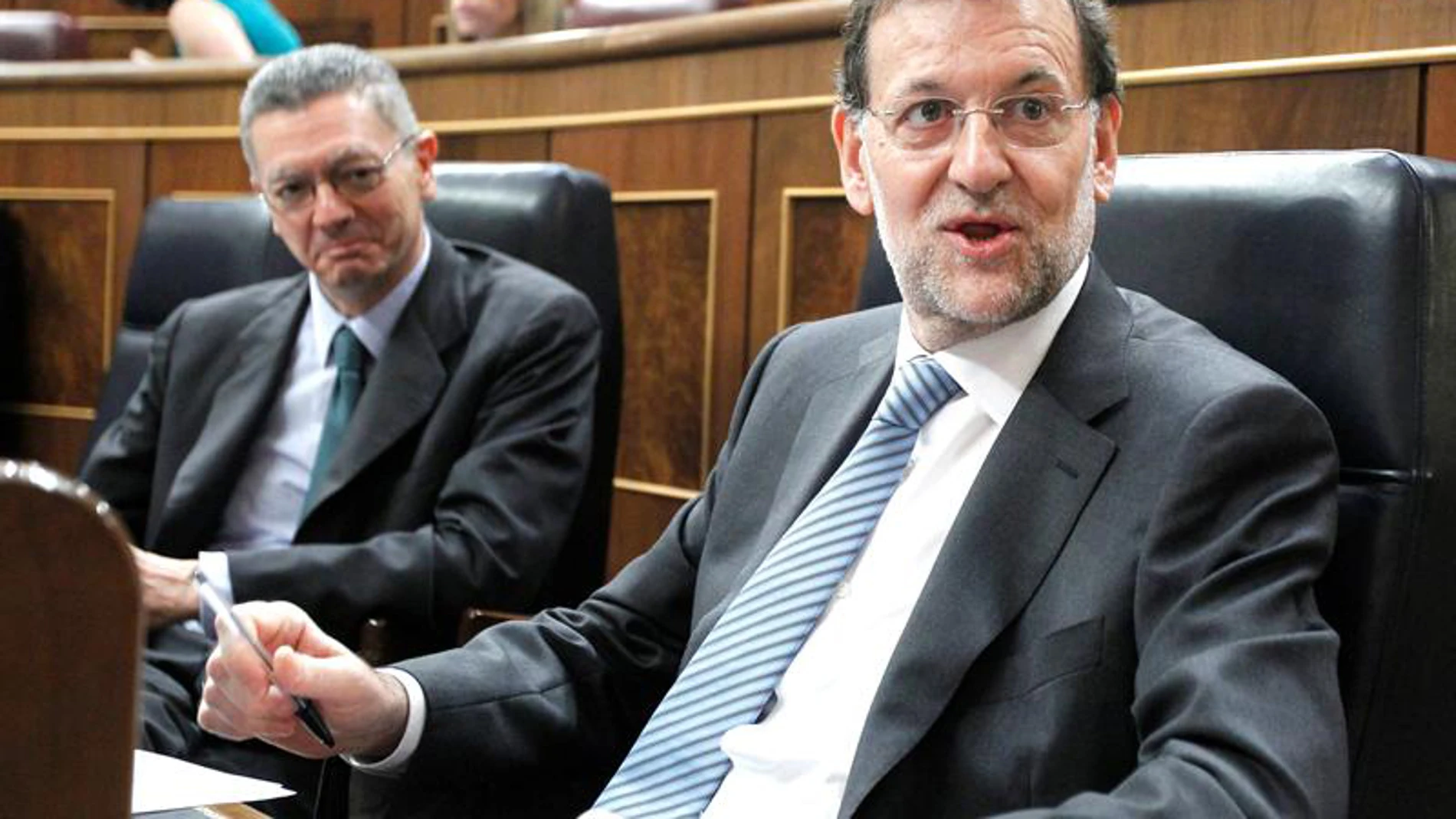 Rajoy en el Congreso junto a Gallardón Rajoy en el Congreso junto a Gallardón