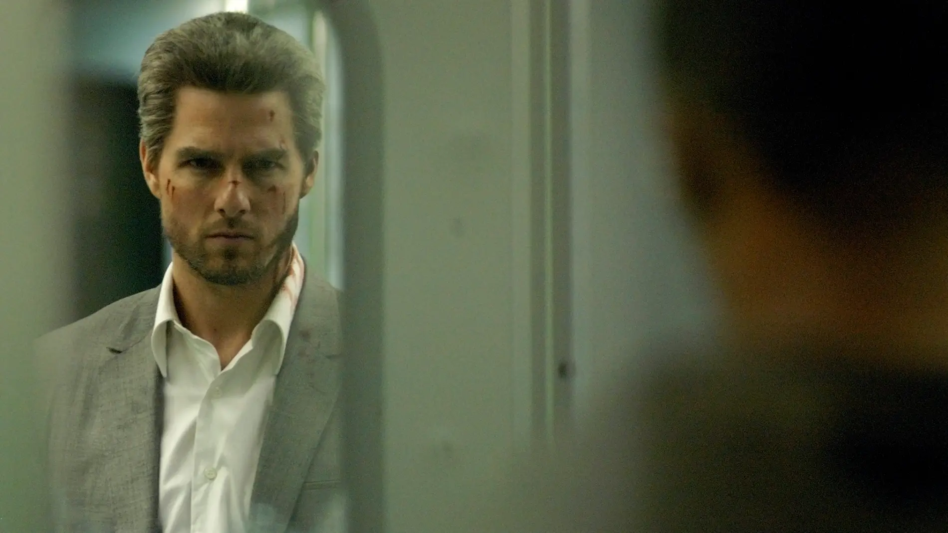 En 'Collateral' Cruise Interpreta a Vincent, un asesino a sueldo que viene a cumplir su misión y utilizará al taxista Max (Jamie Foxx) para llegar a tiempo a sus sangrientas citas. 