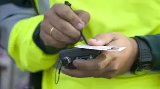 Guardia Civil con prueba de alcoholemia Guardia Civil con prueba de alcoholemia