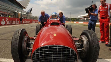 El 'idilio' de Alonso con Silverstone: siempre que llega líder gana el Mundial